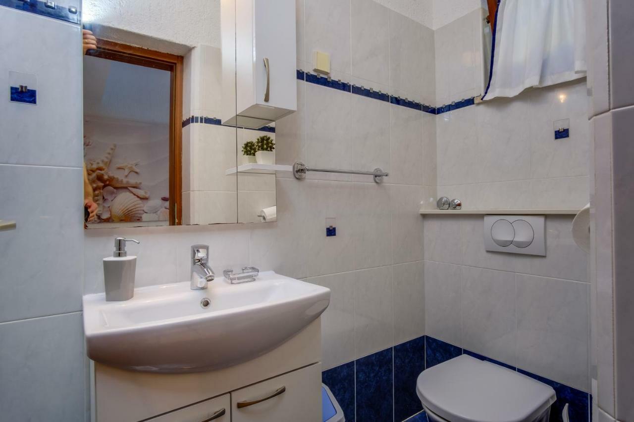 Apartmani Maris Mali Losinj Exterior photo